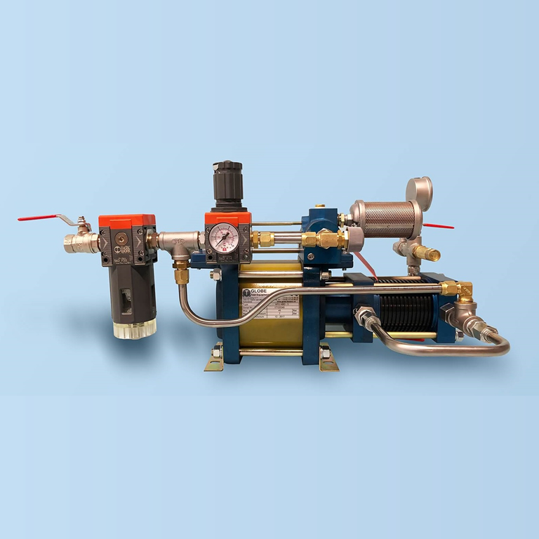 GLOBE Test Equipment diseña y fabrica el amplificador de aire plug & play, que incluyen la bomba, manómetros, válvulas, conexiones, etc